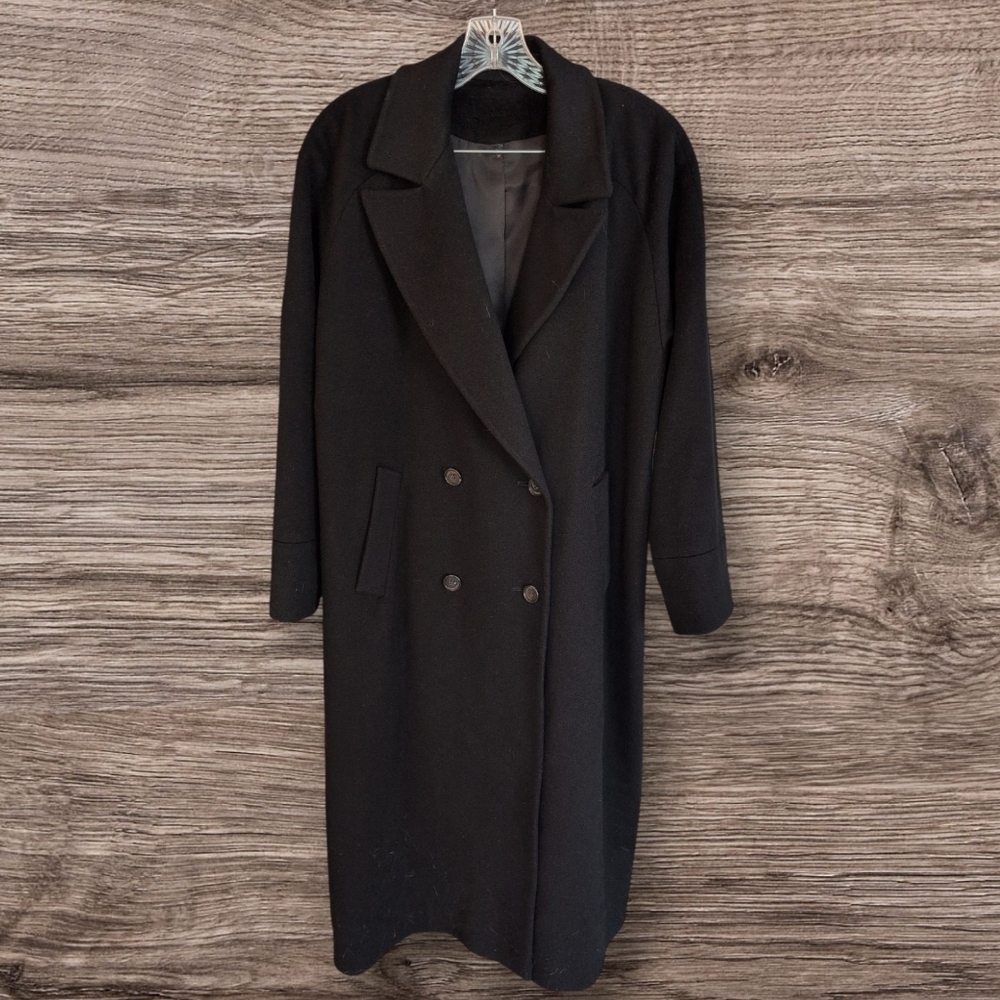 Loro Piana Ultimate Merino Black Double-Breasted Coat